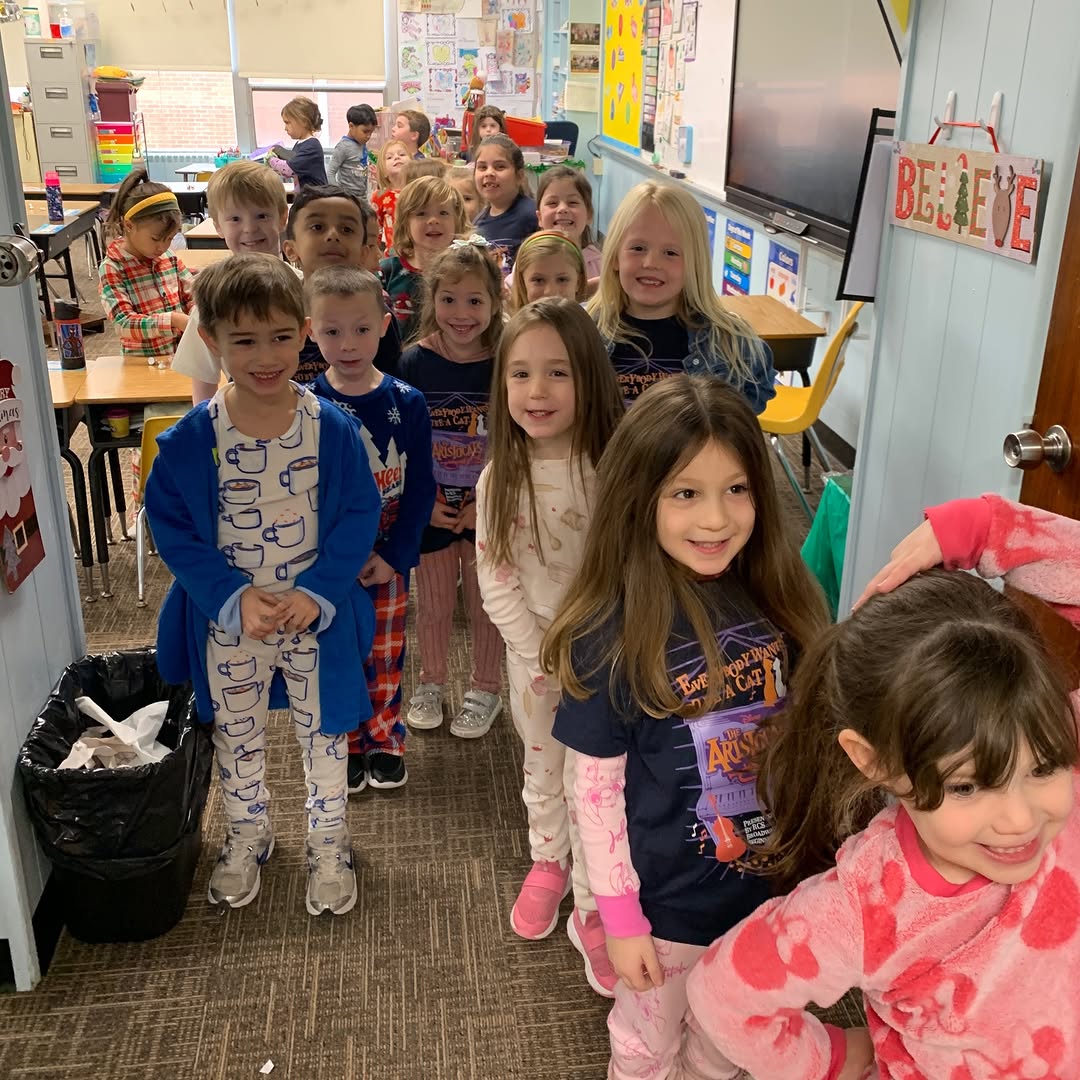 CHOP Pajama Day - students with prayer buddies